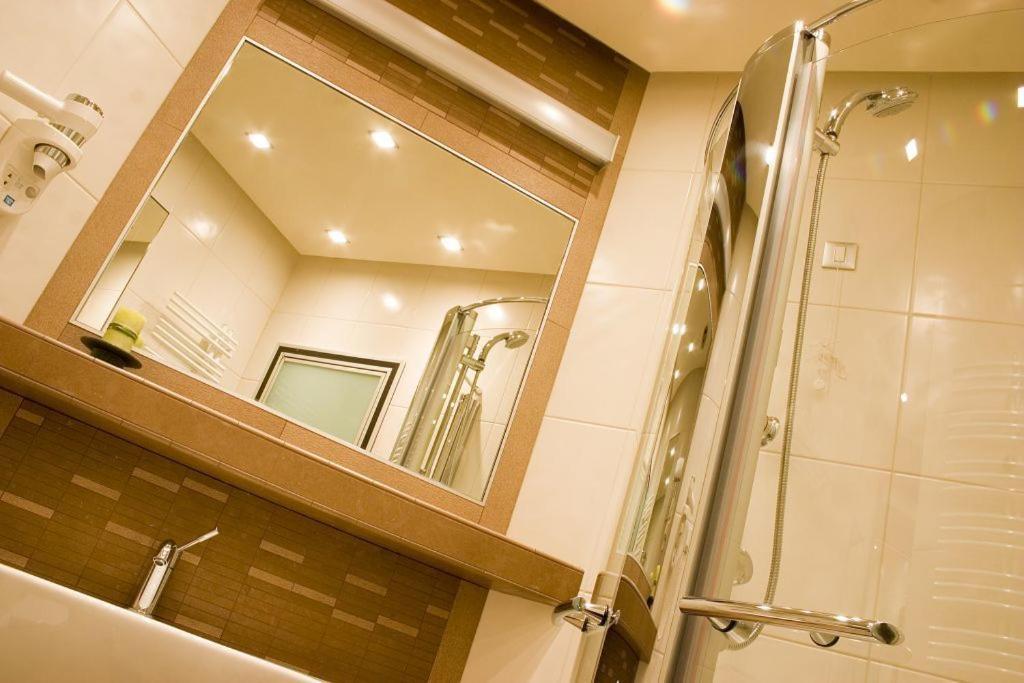 Hotel Diadem Омиш Номер фото